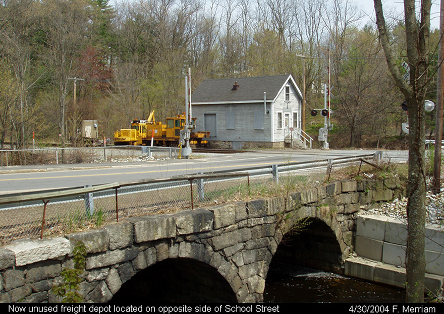 2004-04-30_School_Street_Bridge.jpg